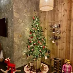 Holiday home Stone Luxury *