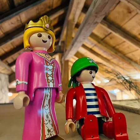 בית נופש Stone Luxury ג'רארדמר