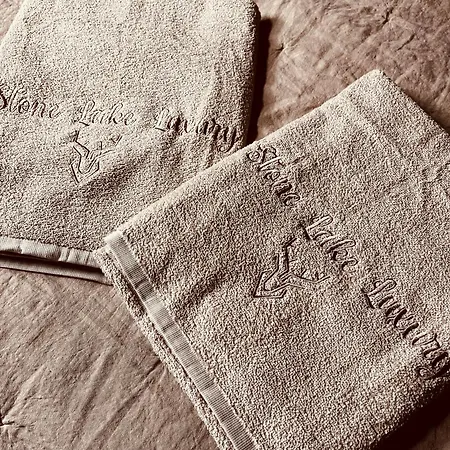 Stone Luxury ג'רארדמר