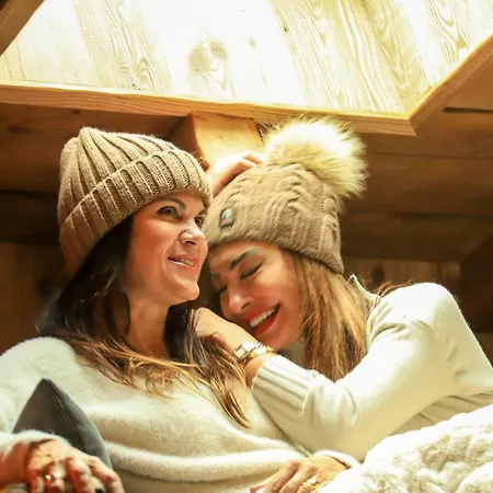 בית נופש Stone Luxury ג'רארדמר