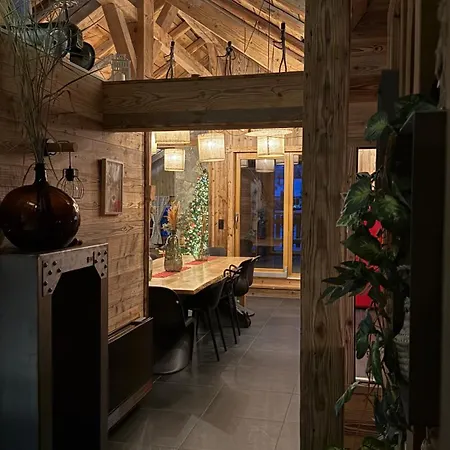 Prázdninový dům Stone Luxury *